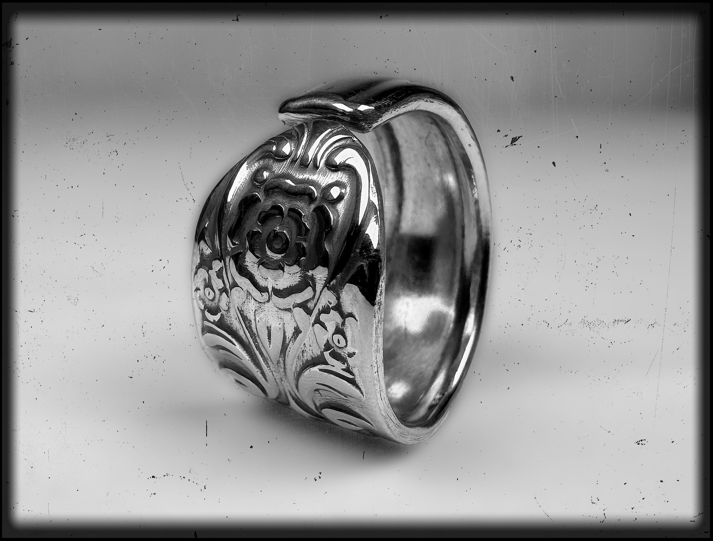 Lions Flower • Spoon Ring