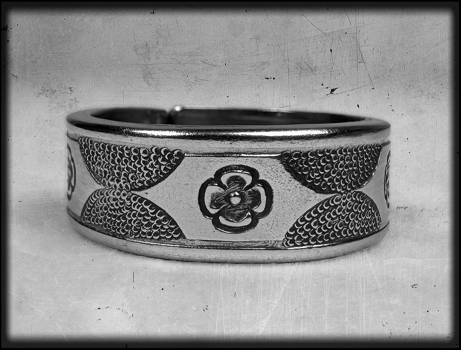 Dawnflower • Spoon Ring – V.Colibri Collectives
