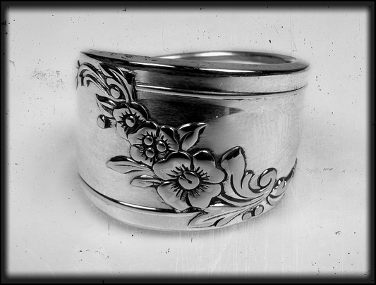 NITESVINE • Silver Plate Spoon Ring